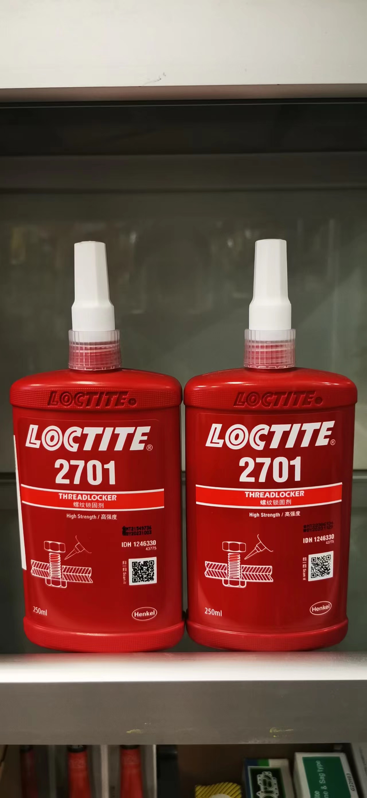 FM42 Loctite 2760 2701 Thixotrope, haute résistance, durcissement rapide, applications lourdes, frein-filet