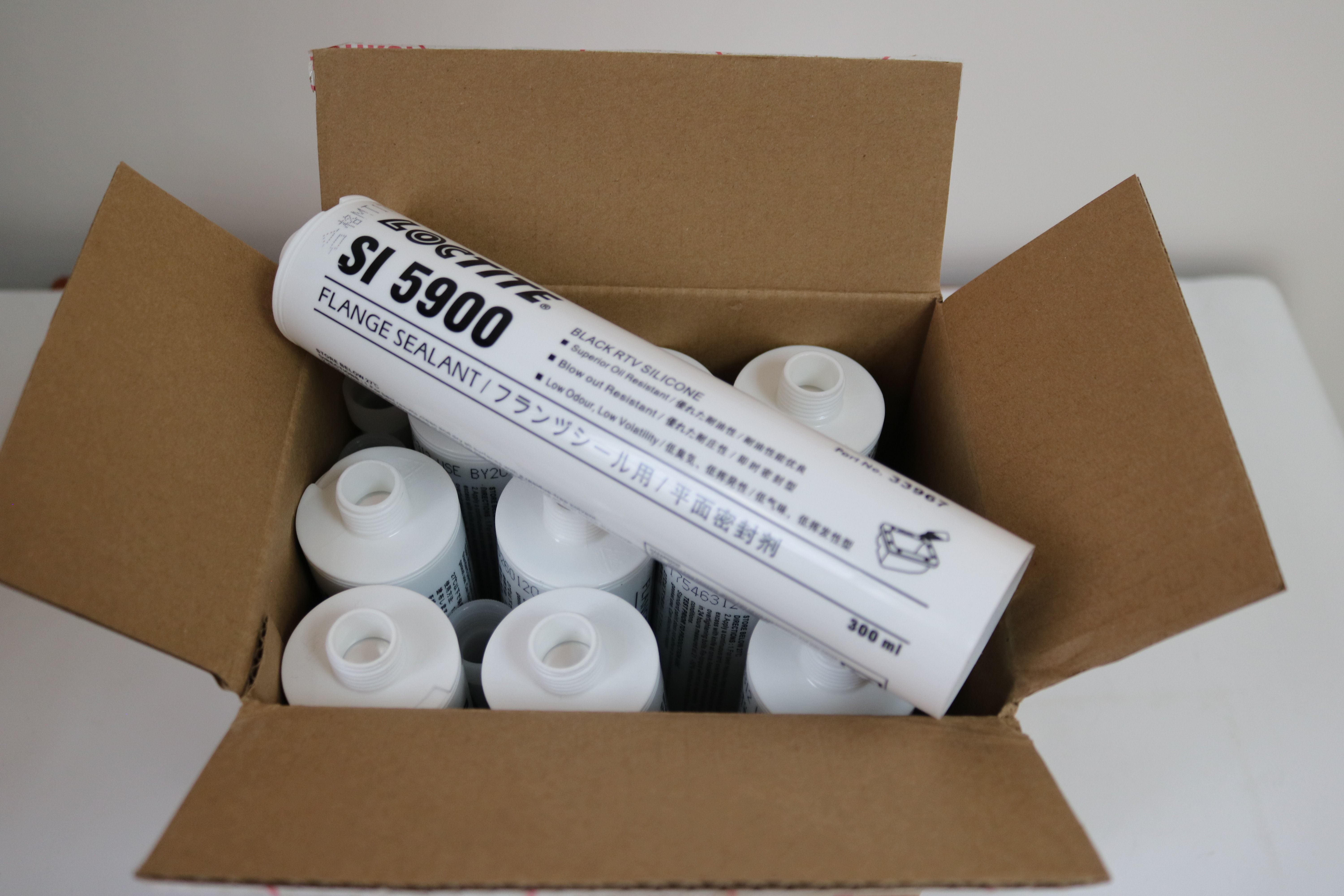 FM26 50 ml, 300 ml, Loctiter SI 5910 Mastic de bride en silicone avec une grande résistance à l'huile pour surfaces moulées 