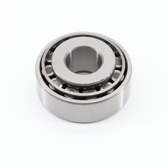 Fabrication de plusieurs joints de niveau X-Life en acier Complément complet Roulement à billes à contact oblique NTN