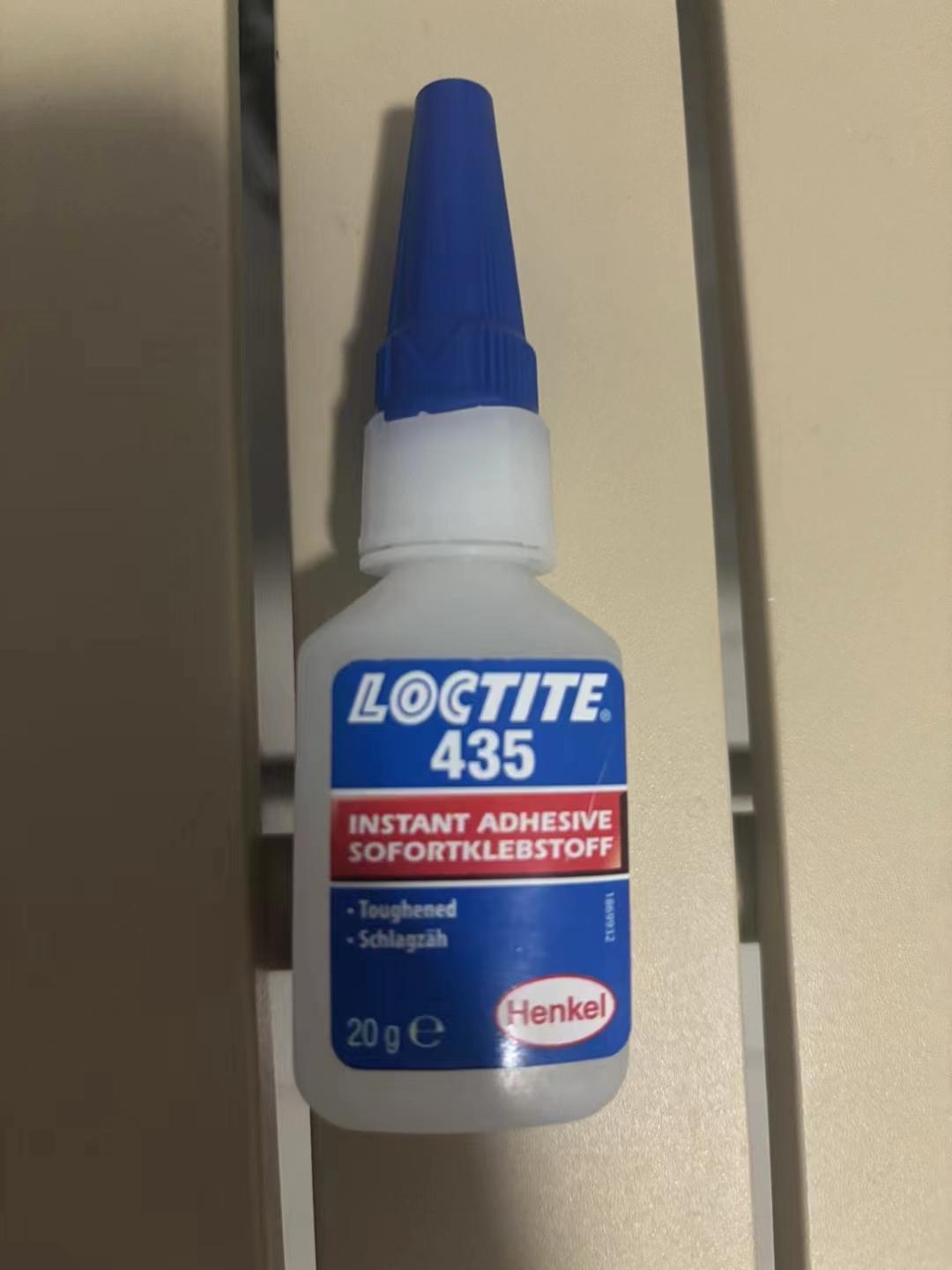 FM33 Cyanoacrylate d'éthyle Loctite 435 Colle adhésive renforcée en caoutchouc à liaison rapide